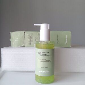 Veganifect Clean & Glow Green Barley Gel Cleanser 6.93 fl. oz.